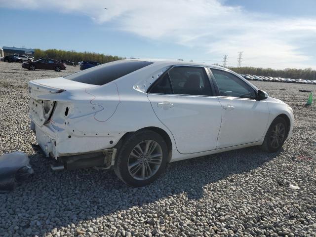 4T1BF1FK0HU399580 - 2017 TOYOTA CAMRY LE WHITE photo 3