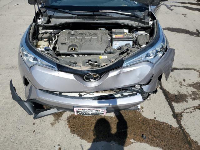 NMTKHMBXXJR050260 - 2018 TOYOTA C-HR XLE SILVER photo 12