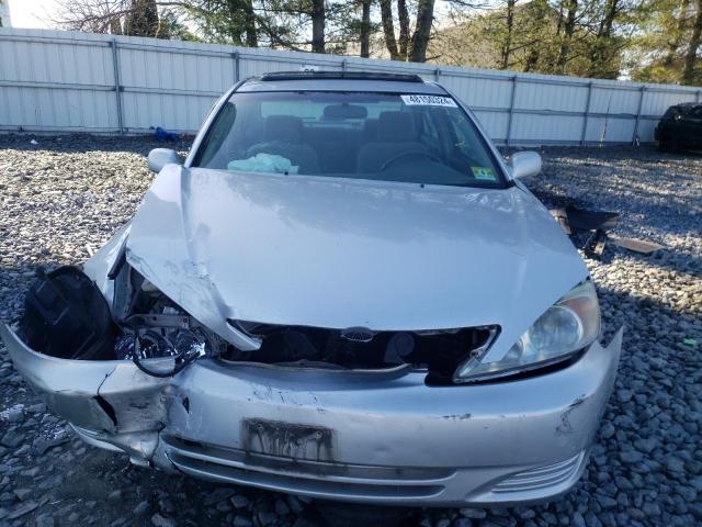 4T1BE32K13U651060 - 2003 TOYOTA CAMRY LE SILVER photo 5