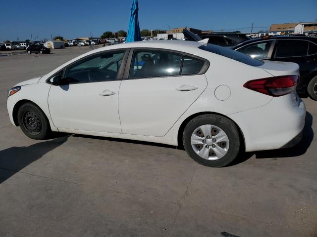 3KPFK4A70HE047135 - 2017 KIA FORTE LX WHITE photo 2