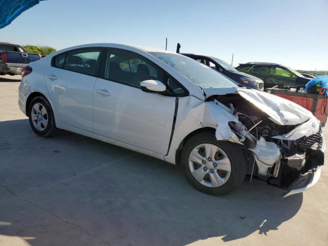 3KPFK4A70HE047135 - 2017 KIA FORTE LX WHITE photo 4