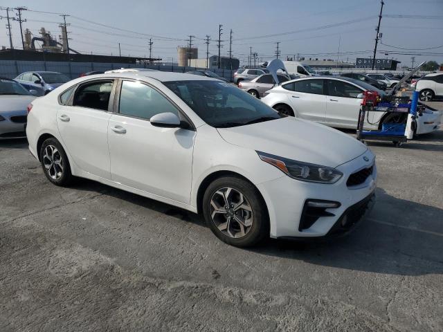 3KPF24AD4LE200999 - 2020 KIA FORTE FE WHITE photo 4