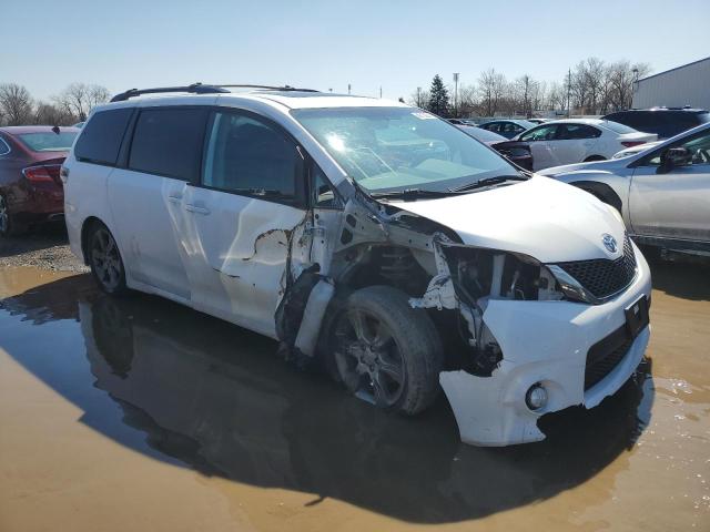 5TDXK3DC7BS159001 - 2011 TOYOTA SIENNA SPORT WHITE photo 4