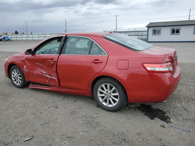 4T1BK3EK7BU614162 - 2011 TOYOTA CAMRY SE RED photo 2