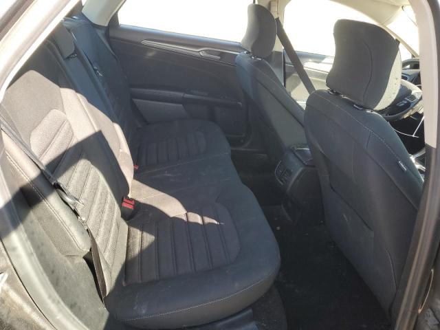 3FA6P0HD8JR136638 - 2018 FORD FUSION SE GRAY photo 10