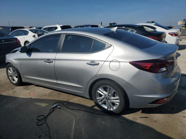 5NPD84LF9LH587615 - 2020 HYUNDAI ELANTRA SEL SILVER photo 2