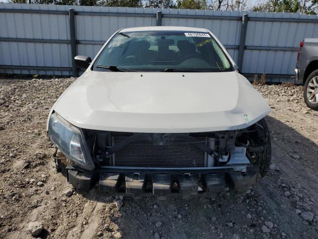 3FAHP0GA3BR262519 - 2011 FORD FUSION S WHITE photo 5