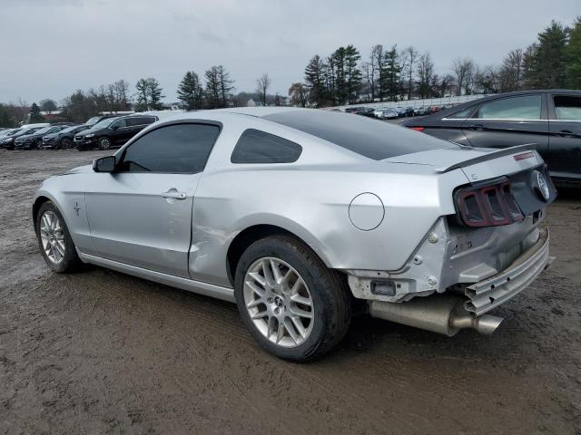 1ZVBP8AMXE5270946 - 2014 FORD MUSTANG SILVER photo 2