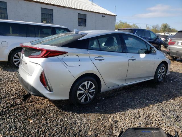 JTDKARFP9H3040196 - 2017 TOYOTA PRIUS PRIM 银色 照片 3