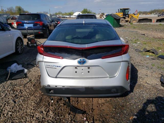JTDKARFP9H3040196 - 2017 TOYOTA PRIUS PRIM 银色 照片 6
