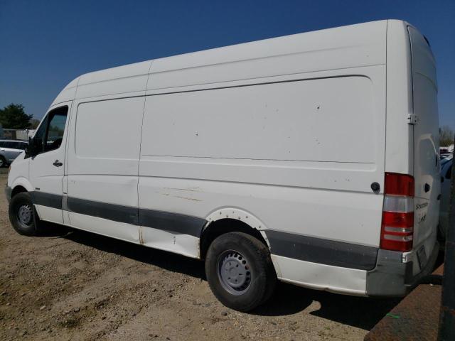 WD3PE8CC9A5495480 - 2010 MERCEDES-BENZ SPRINTER 2500 WHITE photo 2