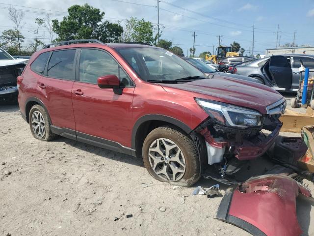 JF2SKAJC1MH500775 - 2021 SUBARU FORESTER PREMIUM RED photo 4