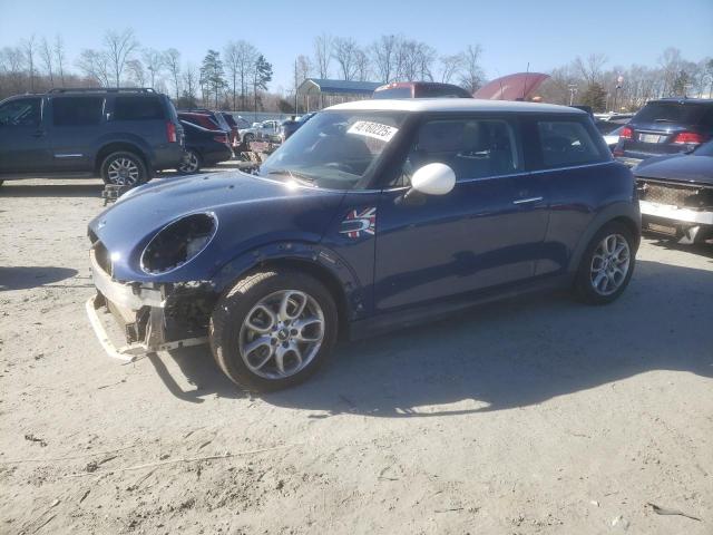 2014 MINI COOPER, 