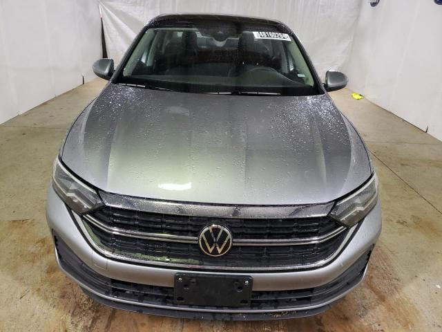 3VW7M7BU9RM003949 - 2024 VOLKSWAGEN JETTA SE SILVER photo 5