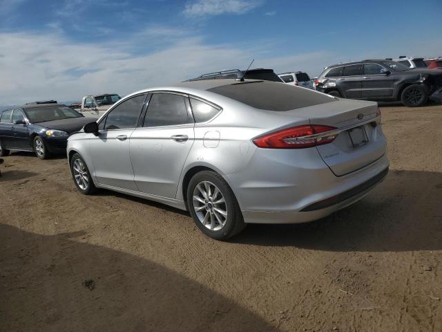 3FA6P0H7XHR117822 - 2017 FORD FUSION SE SILVER photo 2