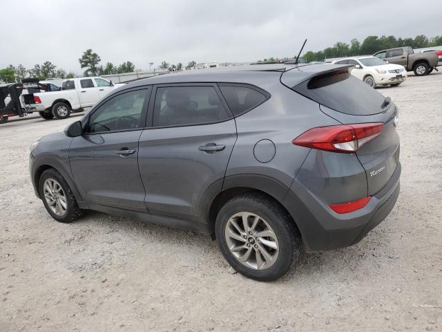 KM8J23A43HU529993 - 2017 HYUNDAI TUCSON SE GRAY photo 2