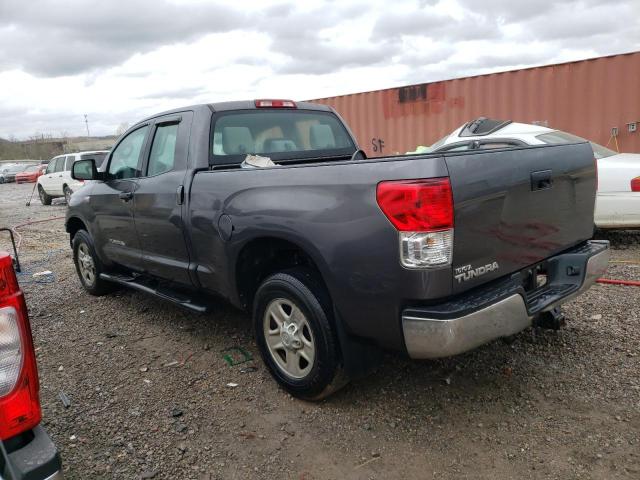 5TFRY5F18DX146298 - 2013 TOYOTA TUNDRA DOUBLE CAB SR5 GRAY photo 2