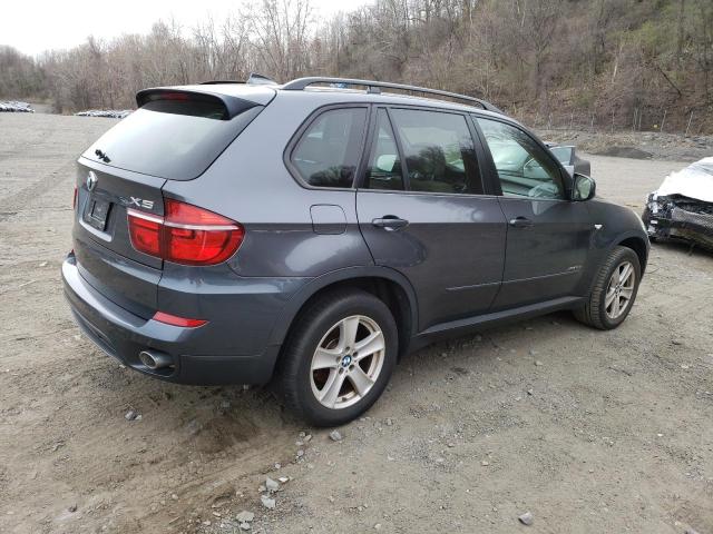 5UXZW0C56BL662548 - 2011 BMW X5 XDRIVE35D GRAY photo 3