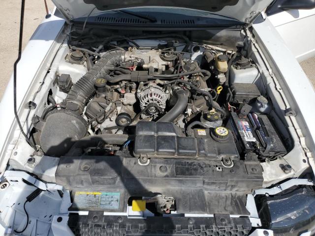 1FAFP45X73F428660 - 2003 FORD MUSTANG GT WHITE photo 11