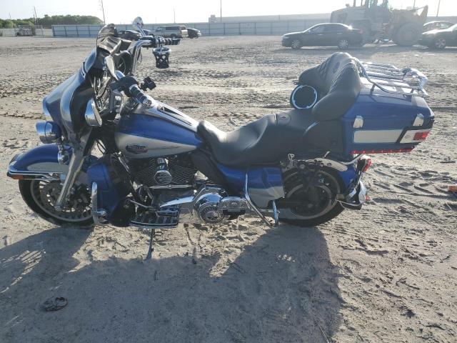 1HD1FC415AB628809 - 2010 HARLEY-DAVIDSON FLHTCU BLUE photo 3