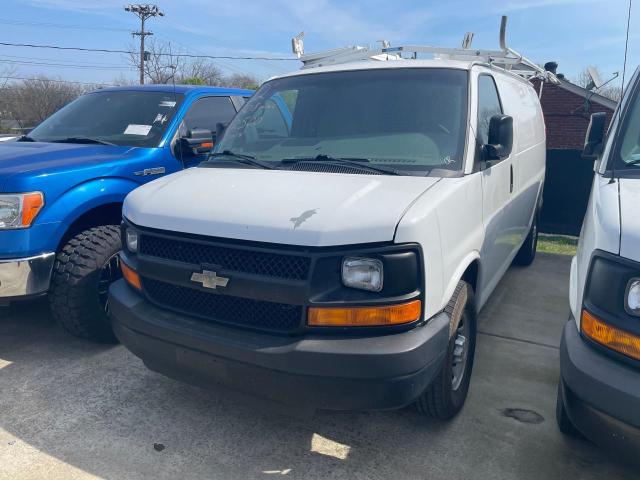 1GCWGFCA1C1167978 - 2012 CHEVROLET EXPRESS G2 WHITE photo 2