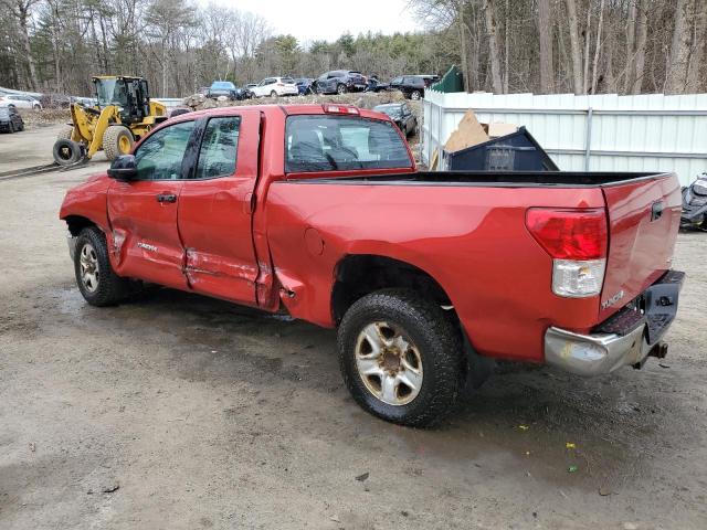 5TFUM5F19BX018851 - 2011 TOYOTA TUNDRA DOUBLE CAB SR5 RED photo 2