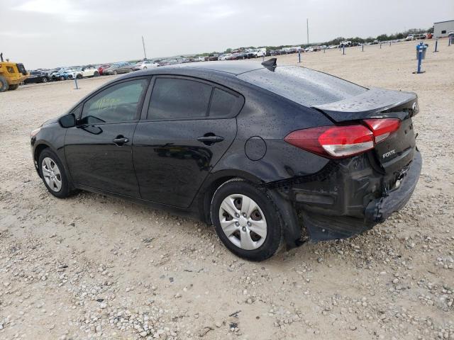 3KPFK4A70JE170455 - 2018 KIA FORTE LX BLACK photo 2