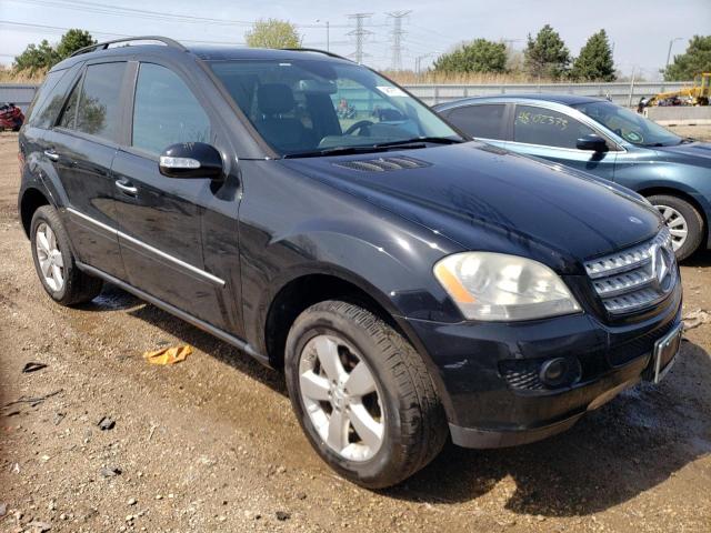 4JGBB75E77A161607 - 2007 MERCEDES-BENZ ML 500 BLACK photo 4