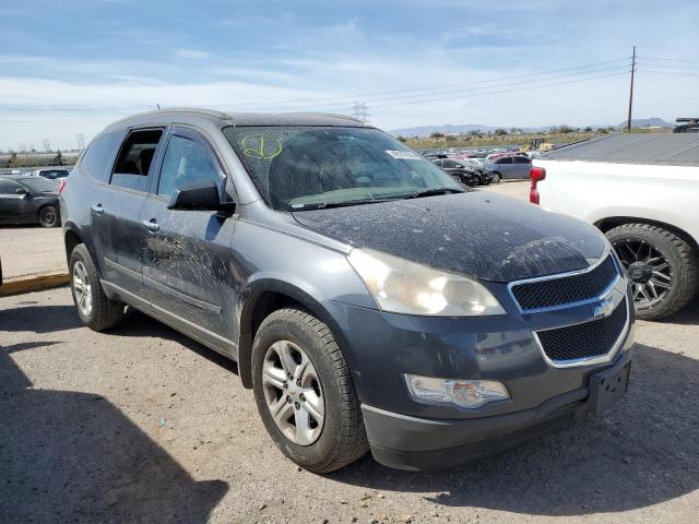 1GNKREED3BJ229624 - 2011 CHEVROLET TRAVERSE LS SILVER photo 4