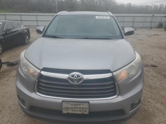 5TDKKRFH6GS501678 - 2016 TOYOTA HIGHLANDER XLE SILVER photo 5