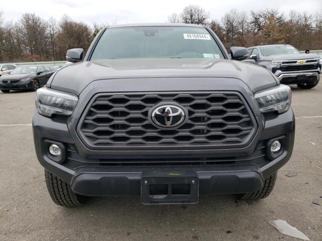 3TMDZ5BN3NM135314 - 2022 TOYOTA TACOMA DOUBLE CAB GRAY photo 5