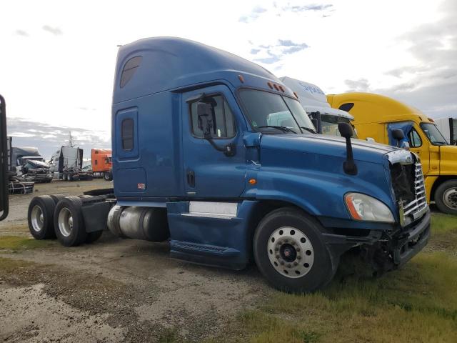 2016 FREIGHTLINER CASCADIA, null