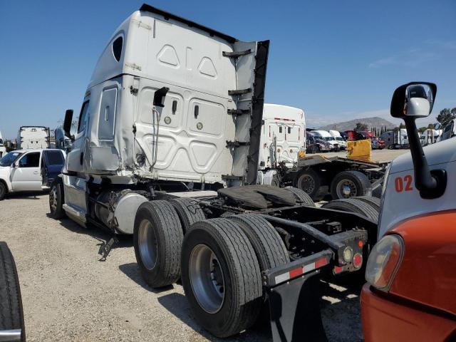 3AKJHHDR6JSJJ0178 - 2018 FREIGHTLINER CASCADIA 1 Սպիտակ լուսանկար 3