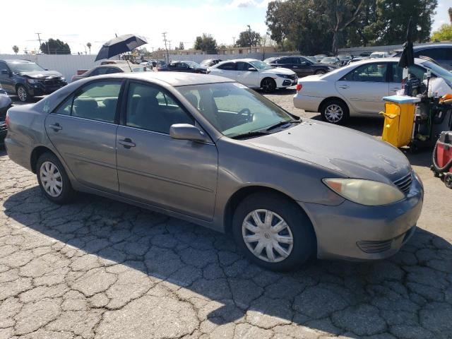 4T1BE32K55U599029 - 2005 TOYOTA CAMRY LE GRAY photo 4