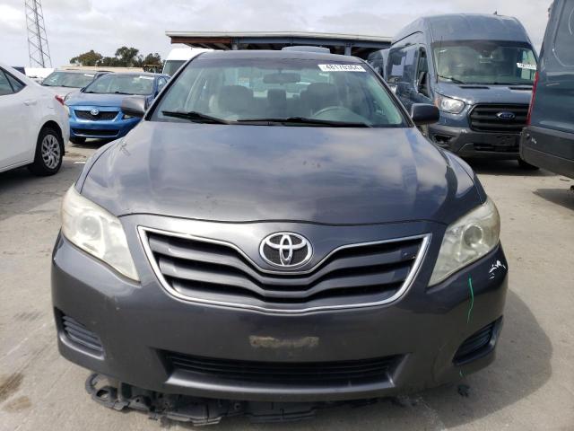 4T1BF3EK9BU123094 - 2011 TOYOTA CAMRY BASE GRAY photo 5