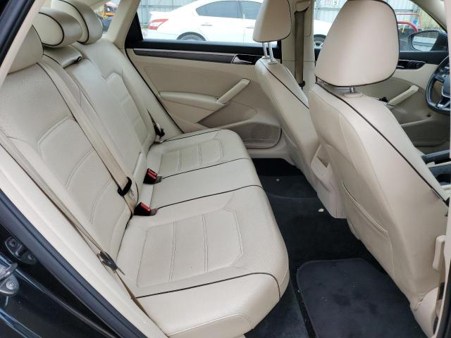 1VWDT7A35HC036574 - 2017 VOLKSWAGEN PASSAT R-LINE أسود صورة 10