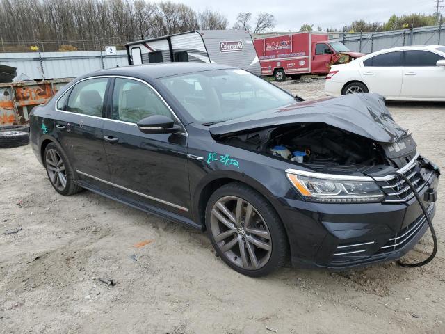 1VWDT7A35HC036574 - 2017 VOLKSWAGEN PASSAT R-LINE أسود صورة 4