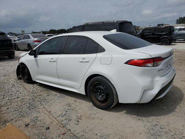 5YFEPMAE4MP270203 - 2021 TOYOTA COROLLA LE WHITE photo 2