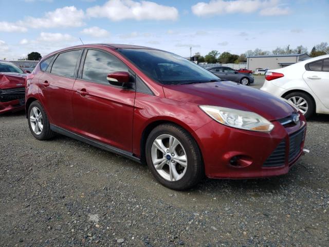 1FADP3K20EL254719 - 2014 FORD FOCUS SE RED photo 4