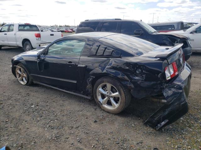 1ZVHT82H385168996 - 2008 FORD MUSTANG GT BLACK photo 2