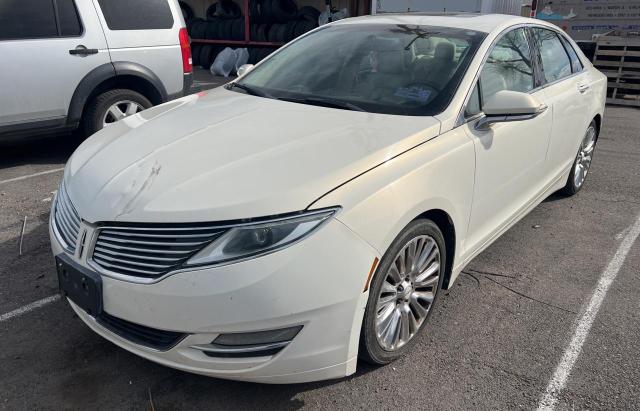 3LN6L2GK8DR828318 - 2013 LINCOLN MKZ WHITE photo 2