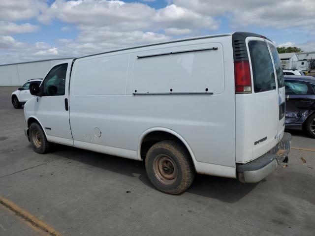 1GCFG15W9Y1141745 - 2000 CHEVROLET EXPRESS G1 WHITE photo 2