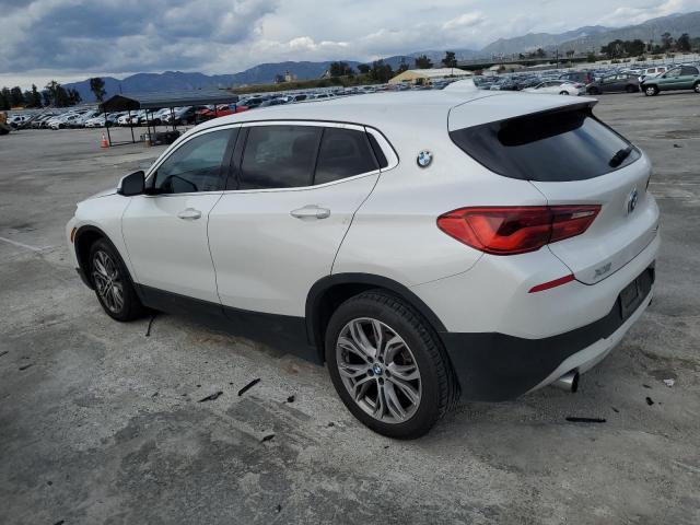 WBXYJ3C50K5N10219 - 2019 BMW X2 SDRIVE28I WHITE photo 2
