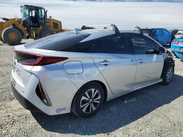 JTDKARFP1K3117487 - 2019 TOYOTA PRIUS PRIM ვერცხლისფერი ფოტო 3
