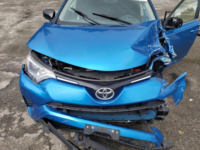 JTMZFREV9GJ083852 - 2016 TOYOTA RAV4 LE BLUE photo 11