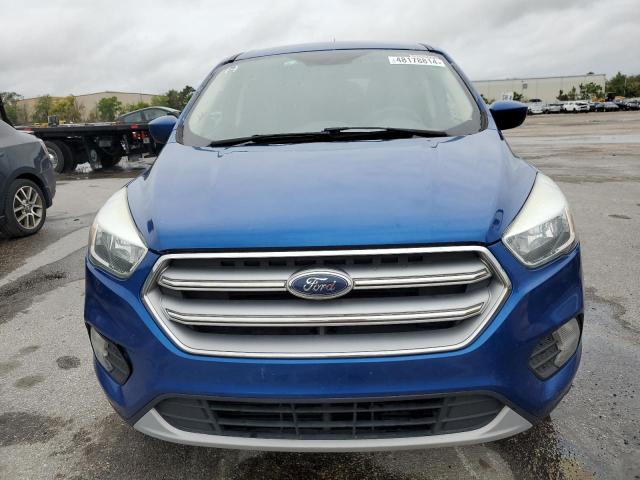 1FMCU9GD0HUD07103 - 2017 FORD ESCAPE SE BLUE photo 5