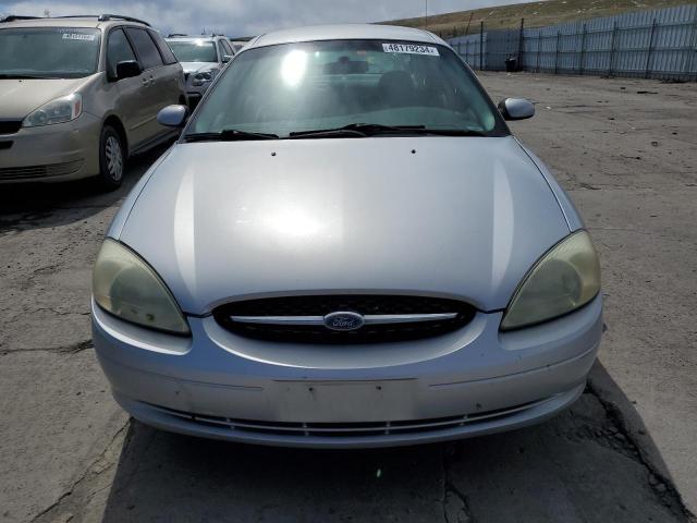 1FAFP53U02G131155 - 2002 FORD TAURUS SE SILVER photo 5