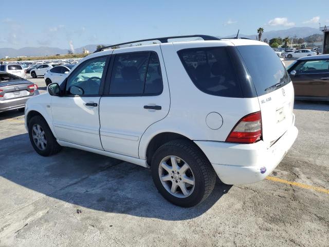 4JGAB72E71A224275 - 2001 MERCEDES-BENZ ML 430 WHITE photo 2