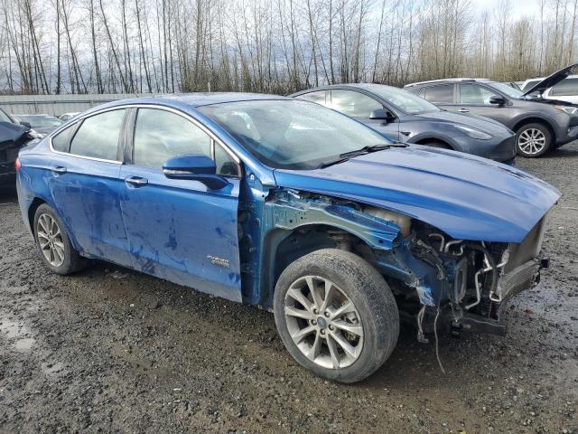 3FA6P0PU1HR295013 - 2017 FORD FUSION SE PHEV BLUE photo 4