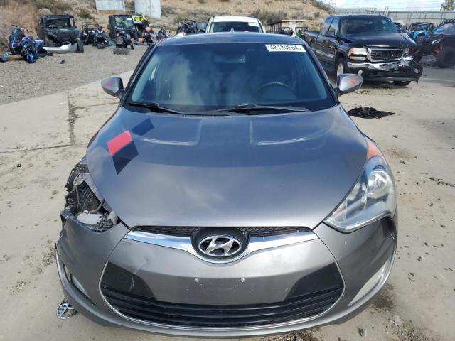 KMHTC6AD3DU108342 - 2013 HYUNDAI VELOSTER SILVER photo 5